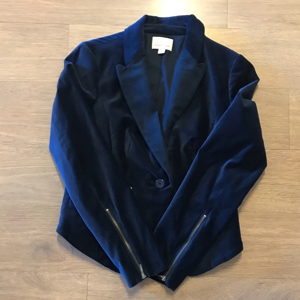 NWT Hinge Blue Velvet Blazer